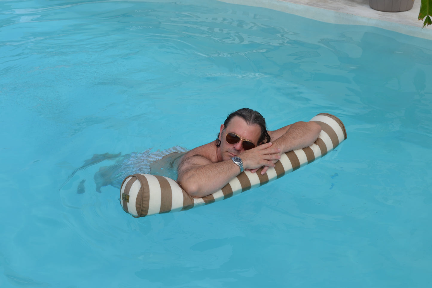 XXL Yacht Swimming Noodle Beige/Cream or Grey/White