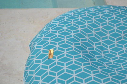 Bathing Island Float Crystal
