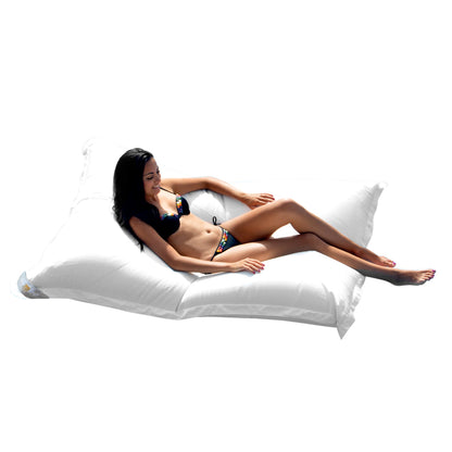Premium Poolkissen Maxi in weiss von chillisy als Freisteller