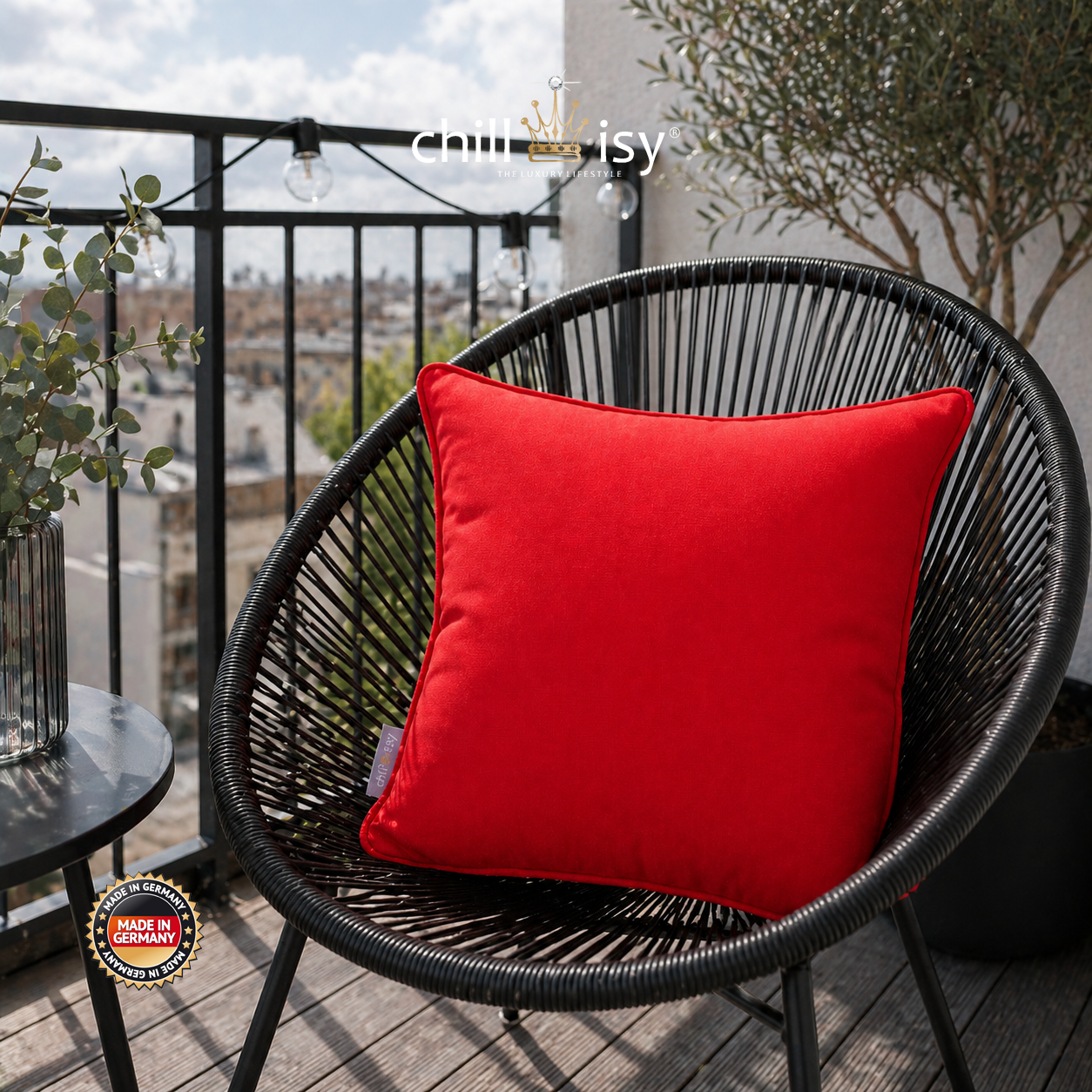 Outdoor Kissen in Rot mit Keder witterungsbeständig, formstabil, wasser- und schmutzabweisend, atmungskativ mit Reißverschluss aus Sunbrella Textil Logo Red von chillisy in Deutschland hergestellt.