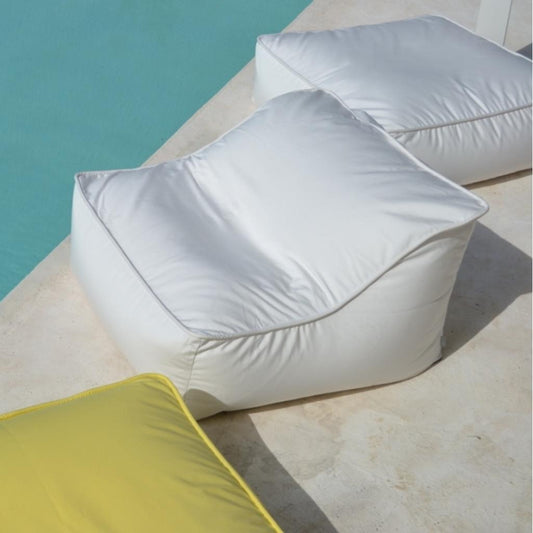 Lounge Sessel CHILL EASY 105x105,Verwendung: Indoor, Outdoor, Yacht. Farbe: Weiß, Gelb. Marke: chillisy. Hergestellt in Deutschland.