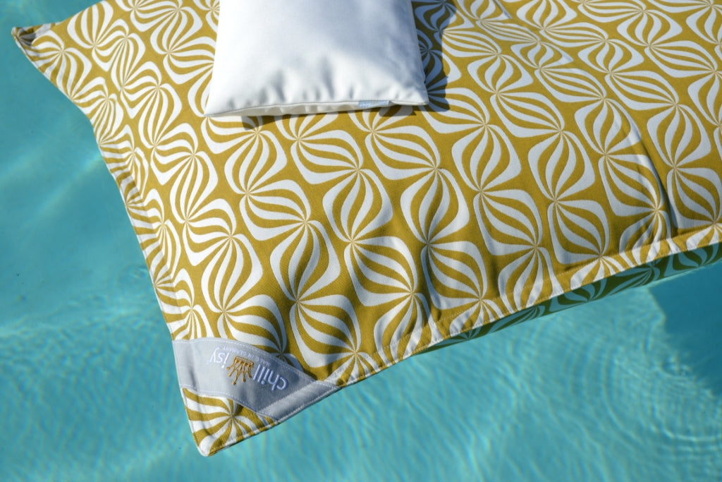 Pool beanbag Goldfalter
