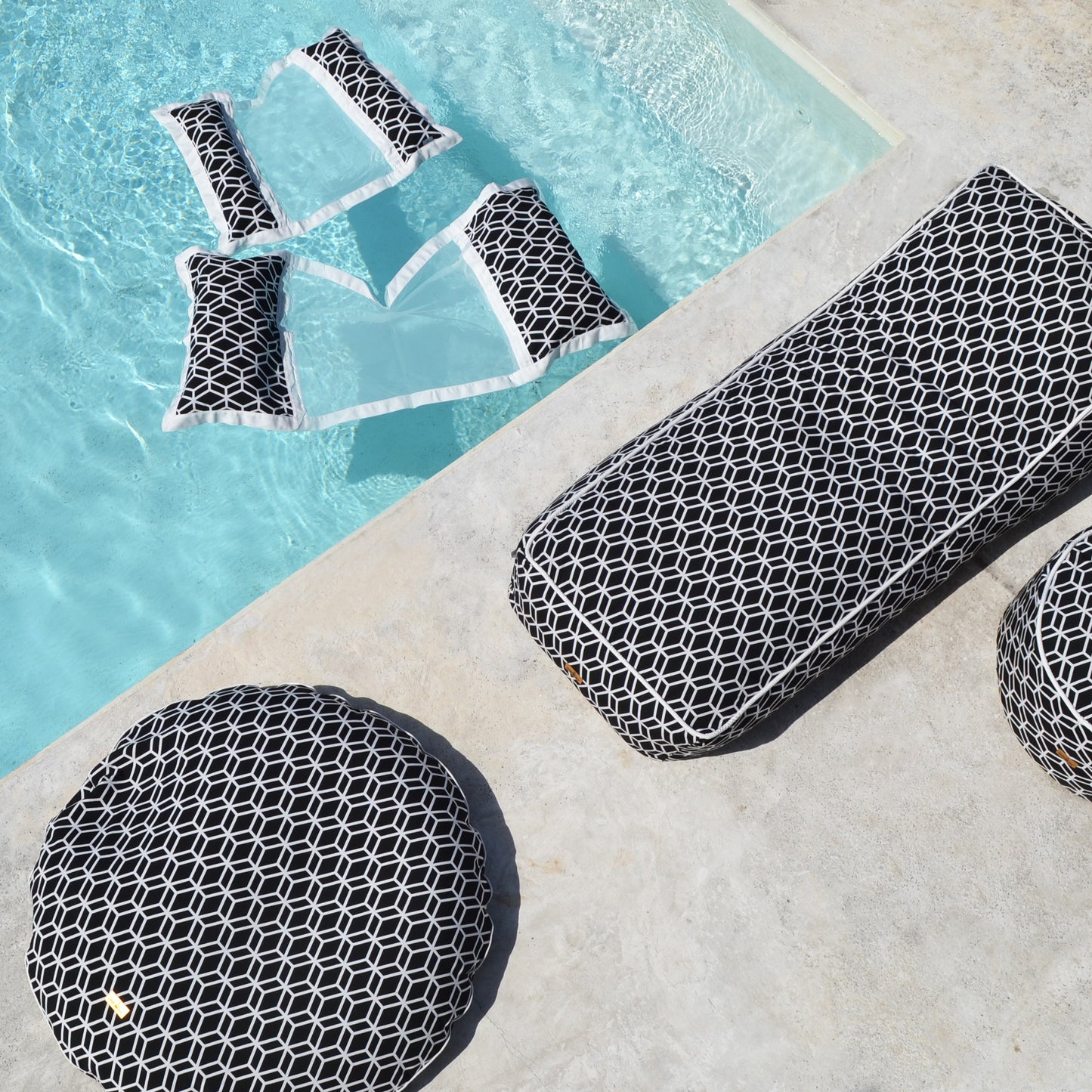 Crystal Black Water Hammock