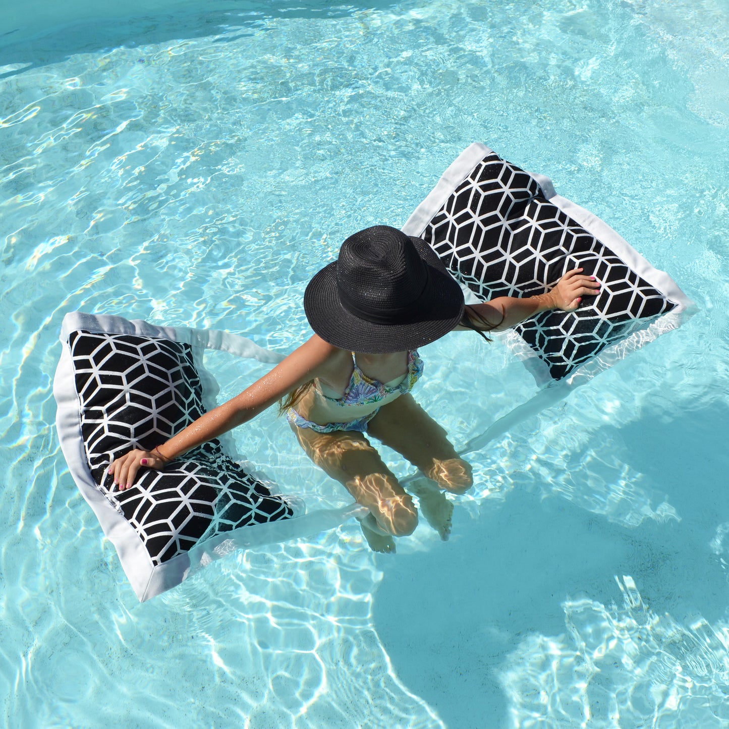Crystal Black Water Hammock