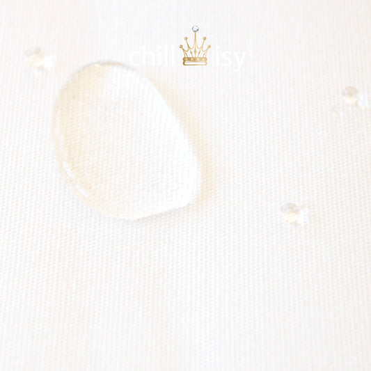 Weißes Kissen für Garten, Terrasse, innen Wohnbereich. Hergestellt von chillisy in Deutschland.